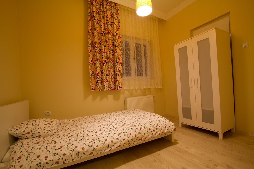 Deeps Hostel Ankara Exterior photo