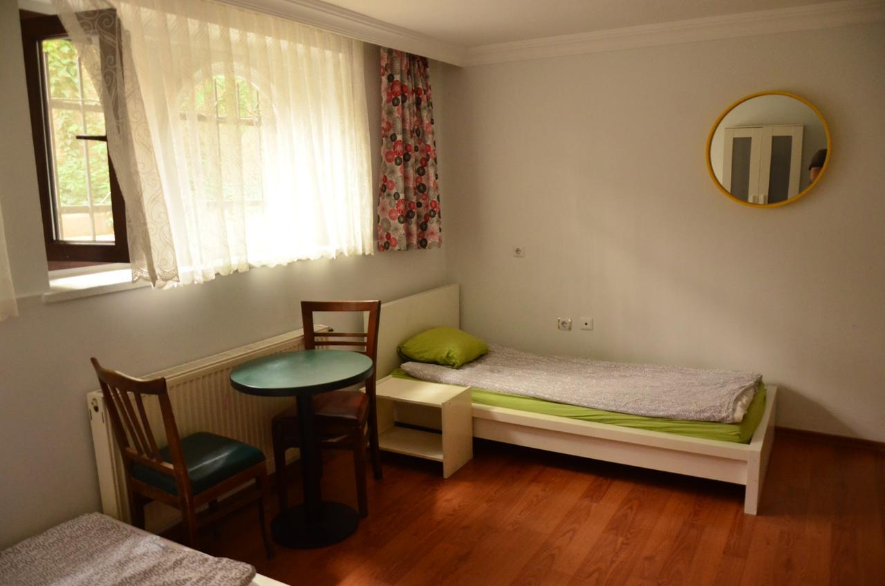 Deeps Hostel Ankara Exterior photo