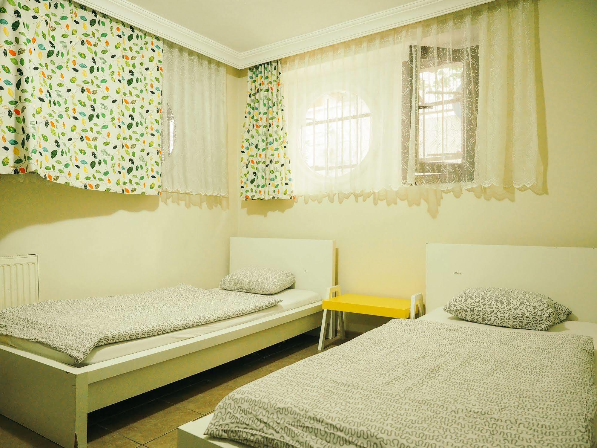 Deeps Hostel Ankara Exterior photo
