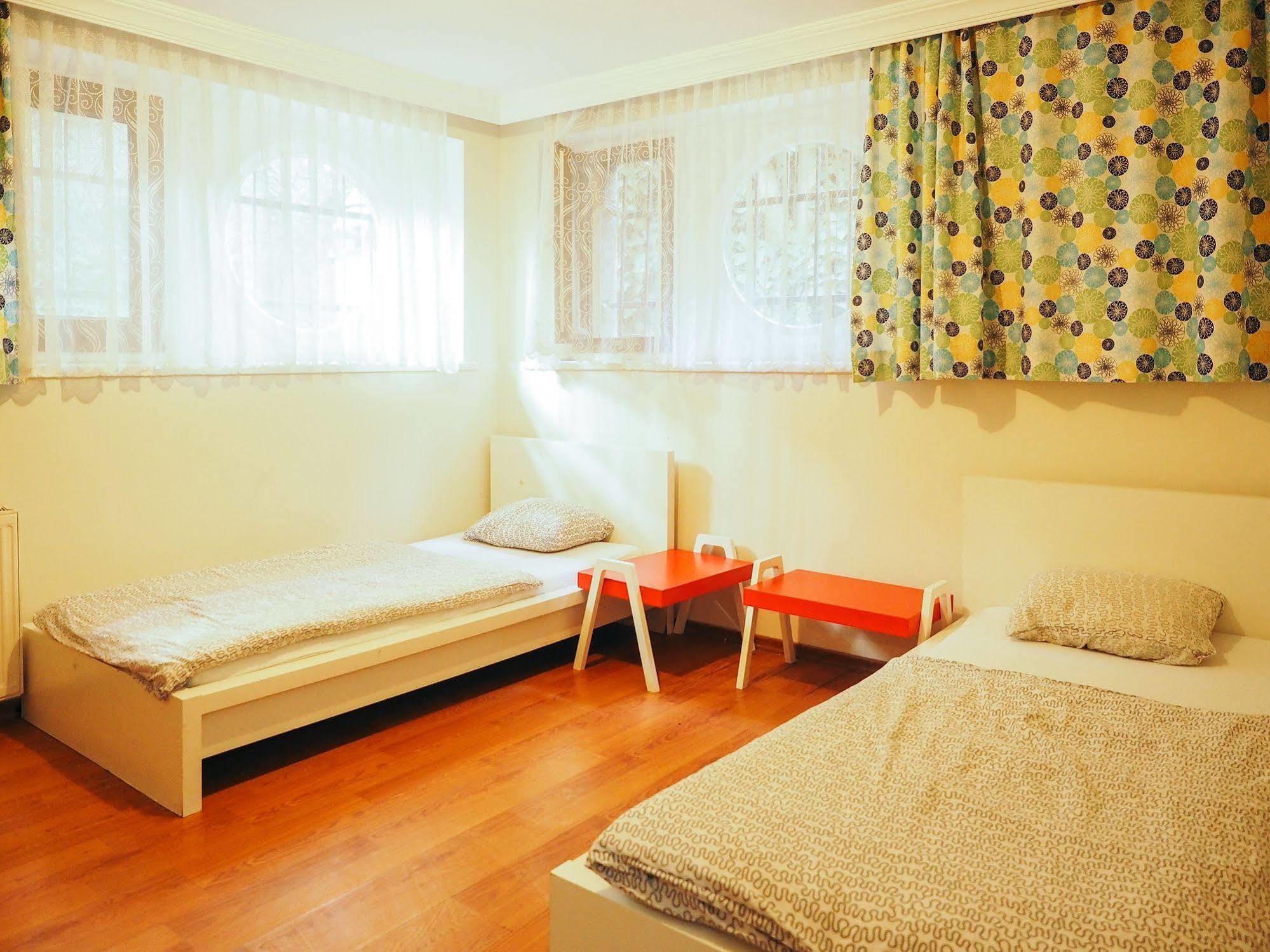 Deeps Hostel Ankara Exterior photo