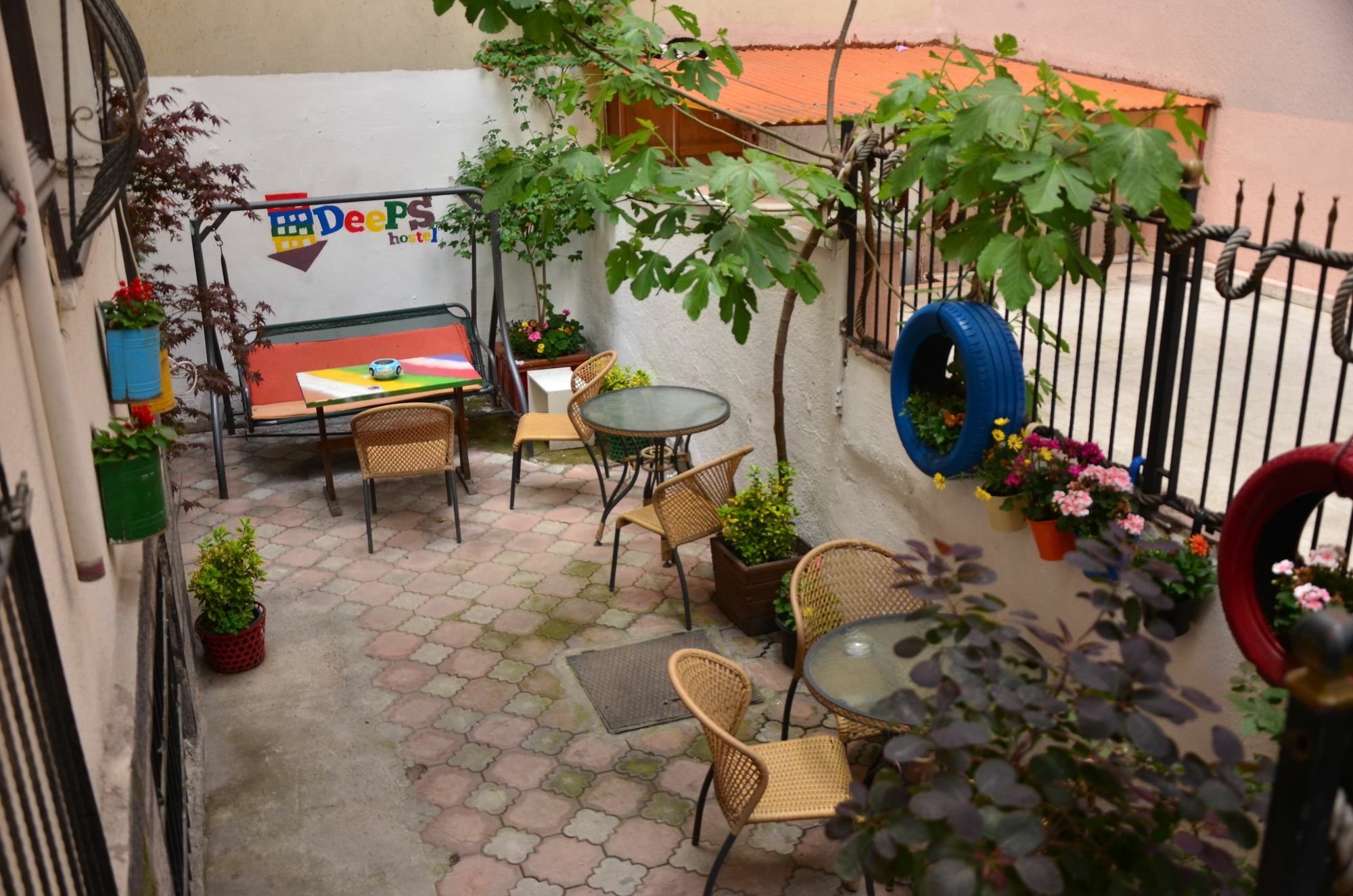 Deeps Hostel Ankara Exterior photo
